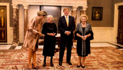 Frie Leysen kreeg als onverschrokken voorvechter van de podiumkunsten de Erasmusprijs 2014 uit handen van koning Willem-Alexander.